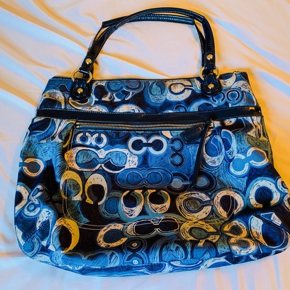 Authentic Coach Handbag - Picture 3 of 3